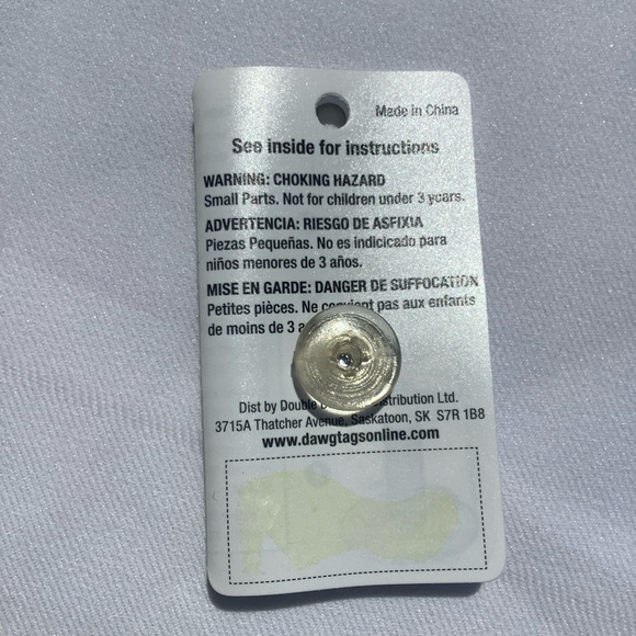 Dawg Tags Red Rhinestone Diamonds Crystals - Picture 2 of 8
